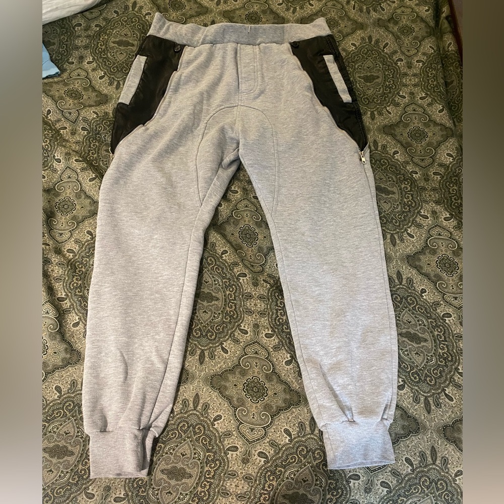 John h sweat pants with zipper design